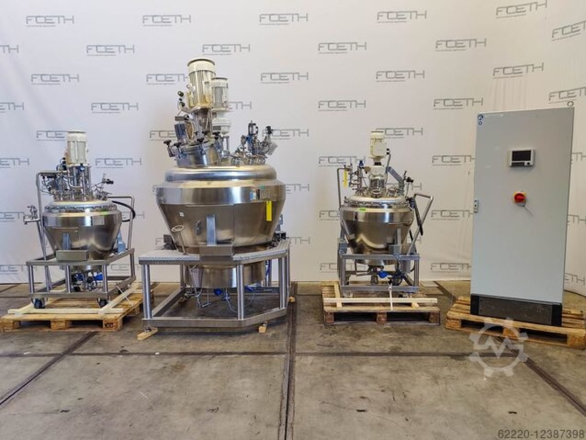 A couple of machines that are sitting on pallets a couple of machine that are sitting on pallets