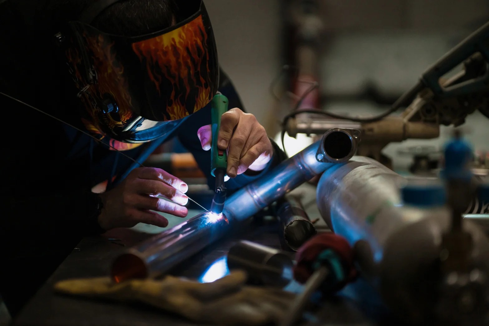 Comparison of TIG and MIG welding techniques on pressure vessel materials