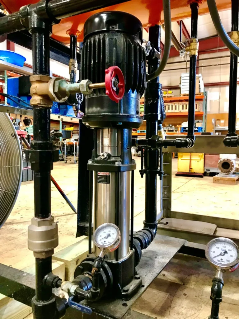 Horizontal pressure vessel used in a boiler feed water system